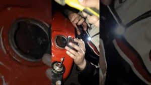 Китайская крышка бензобака с замком ява