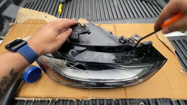 Audi A4 B8 Headlight Lens (cover) Replacement - Tutorial