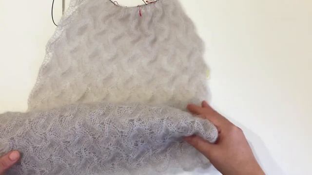 Вяжу палантин спицами в реальном времени!