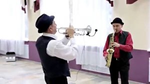 Труба& Саксофон играют Саранске попури.
