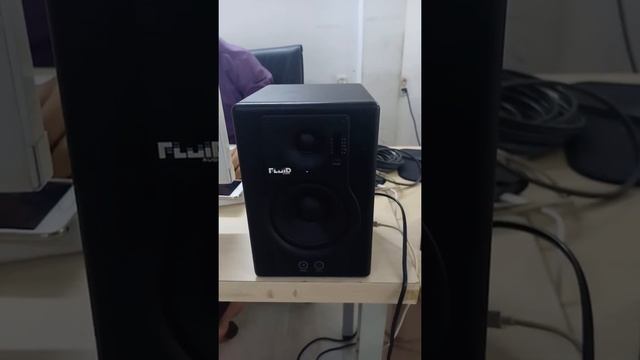 Nghe thử Loa kiểm âm Fluid F5 của Mỹ thế nào [kythuatsovn.com] смотреть онлайн