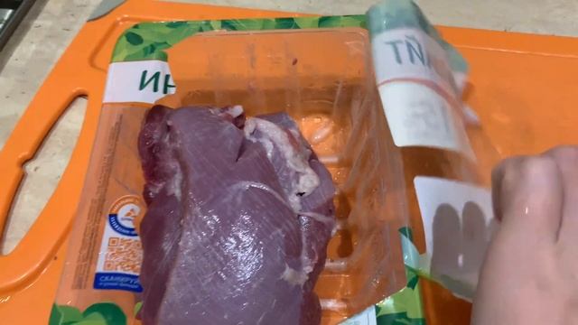 ВЛОГ.  Такой суп готовим впервые  Нашли странный карьер  Крутые Роботы