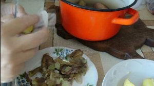 Как быстро приготовить молодую,очень мелкую картошку.