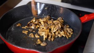 Бефстроганов из говядины. Рецепт классического бефстроганов.