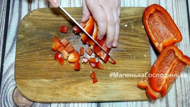 САЛАТ З КУРКОЮ ТА БОЛГАРСЬКИМ ПЕРЦЕМ / СМАЧНИЙ САЛАТ З КУРЯЧИМ ФІЛЕ