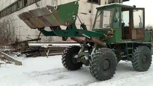 погрузчик ТО-30 фронтальный.