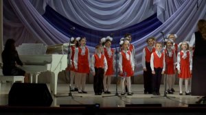 Музыка А. Пахмутовой, слова Н. Добронравова "Песня о матери - планете"