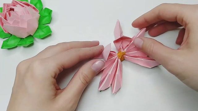 КАК СДЕЛАТЬ КРАСИВЫЙ ЦВЕТОК ОРИГАМИ | paper lotus flower смотреть онлайн