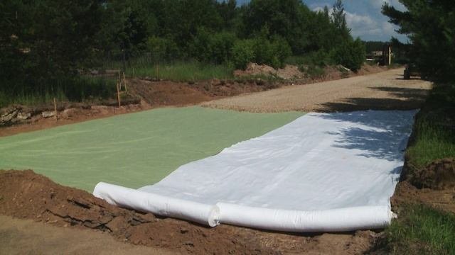В Дорогобуже ведется ремонт автодороги на улице Мира