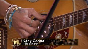 Kany García cantó "Para siempre" en Almorzando con Mirtha Legrand