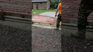 Заливка плиты с теплым полом под гараж.