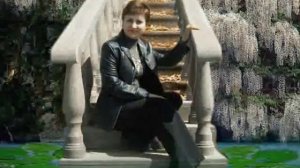Женщина улыбается (Михаил Шелег)