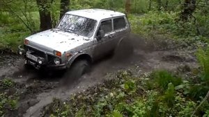 Невераятно на что способна Нива если на нее поставить лебедку от БТРа!!!