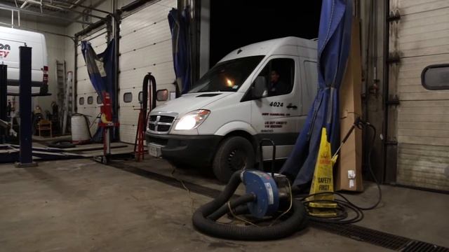 Mercedes Benz -  Sprinter 4x4 - Victoria Star Motors | Panoramique Media
