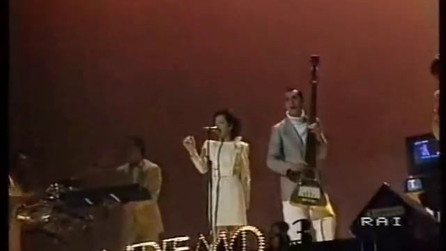 MATIA BAZAR - Vacanze Romane (SANREMO 1983 - Prima Esibizione LIVE) смотреть онлайн