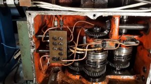 Ремонт распределителя гидравлики фрезерного станка 67К25ПФ2  ч2