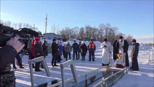 С Крещением Господним ! Река Чулым. г.Ачинск. 19.01.24 г. Автор видео Елена Цыганова.