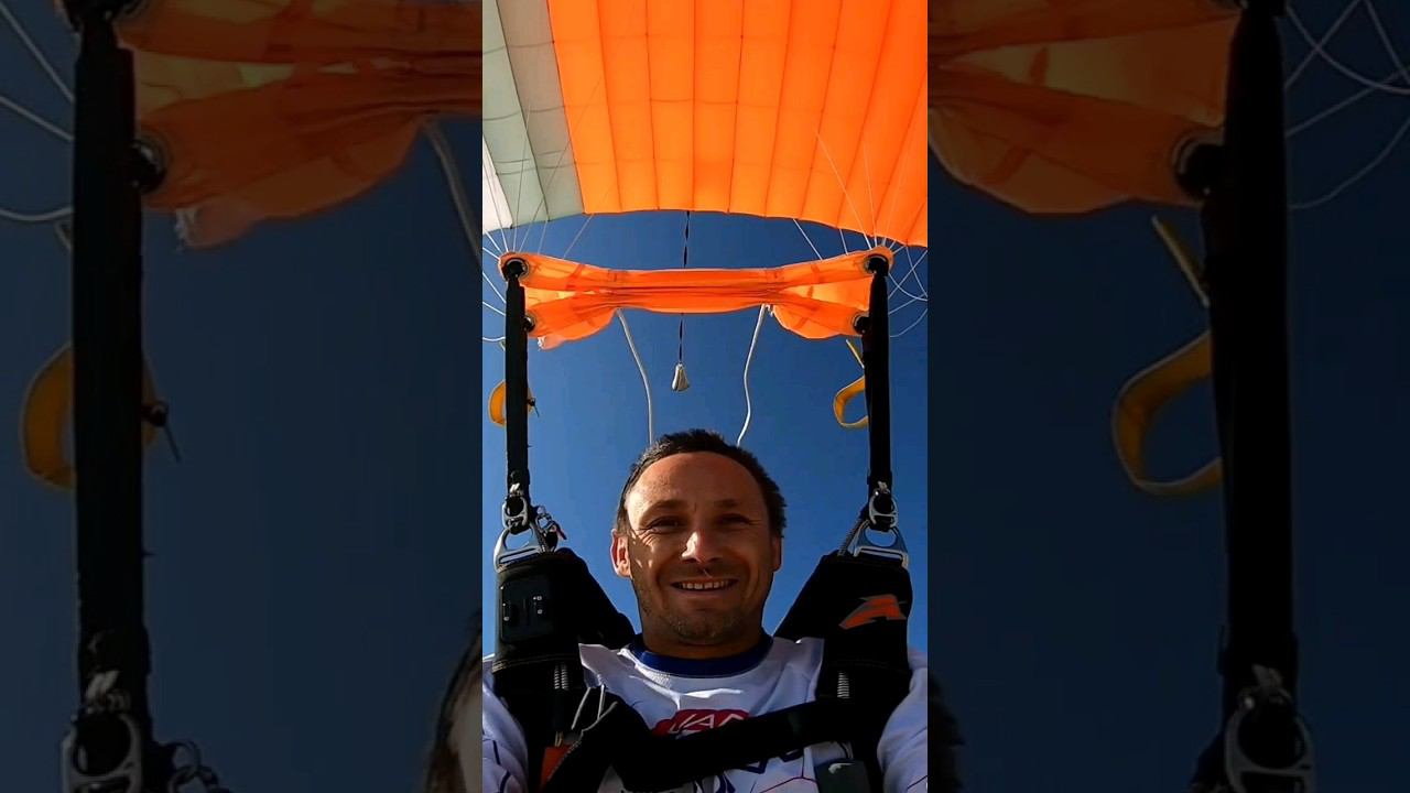 Как не скучать под куполом парашюта? | Парашютист ПРО #прыжкиспарашютом #скайдайвинг смотреть онлайн