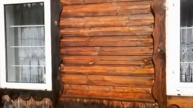 Очистка стены деревянного дома от плесени, олифы и краски ЧАСТЬ 2 смотреть онлайн