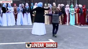 Сын Кадырова танцует в честь назначения Рамзана на новый срок главы ЧР