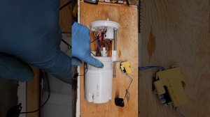 BMW X5 E70 4.8i fuel filter replacement