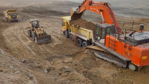 Hitachi Zaxis 470H Excavator Loading Scania And Volvo Trucks
