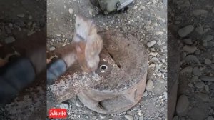 Как сделать отверстие в листе металла без дрели и шуруповерта саммый простой способ #chechenproject