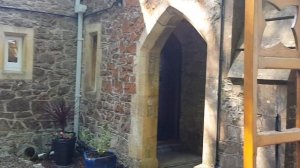 Замок в Англии. А может быть крепость?  Гуляем по Англии.