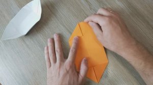 DIY - ?How to make a CANE or BOAT from A4 paper that floats on water.