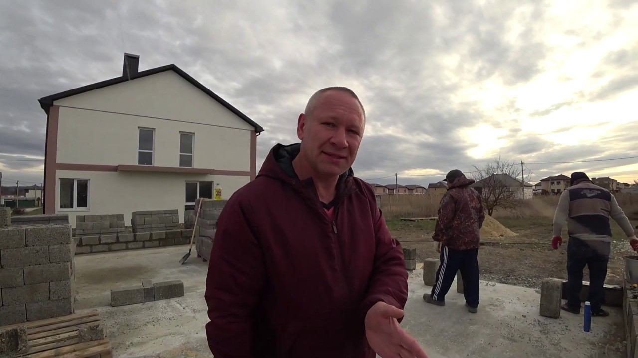 Строим дом сами. Начали кладку стен. Проект дома 81 м2 в натуральном виде. Армирование плиты 9*13.