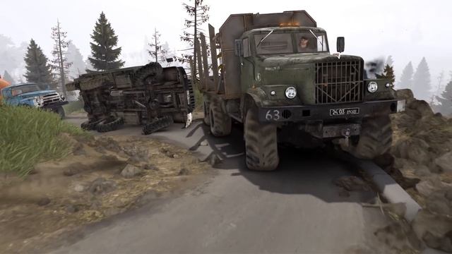 КрАз 255 спешит помочь опрокинутому на бок ЗИЛу 131. Карта "Холм". Spintires смотреть онлайн