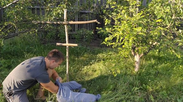 КАК СДЕЛАТЬ ПУГАЛО(ЧУЧЕЛО) В ОГОРОД ИЛИ НА ДАЧУ? ПУГАЛО огородное за 15 минут! ЧУЧЕЛО своими руками