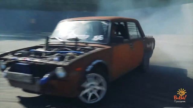 ТРЦ ВиВа! АВТО FEST В БУТОВО Часть I смотреть онлайн