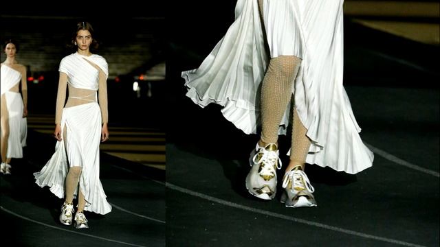 Christian Dior ВЕСНА ЛЕТО 2022  RESORT  НЕДЕЛЯ МОДЫ ПАРИЖ
