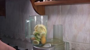 РЕЦЕПТ ВКУСНОГО ФРУКТОВО-МОЛОЧНОГО КОКТЕЙЛЯ. КАК СДЕЛАТЬ КОКТЕЙЛЬ В ДОМАШНИХ УСЛОВИЯХ. КОКТЕЙЛИ ЛЕТ