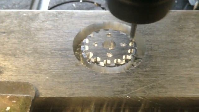 Фрезеровка шестерни.