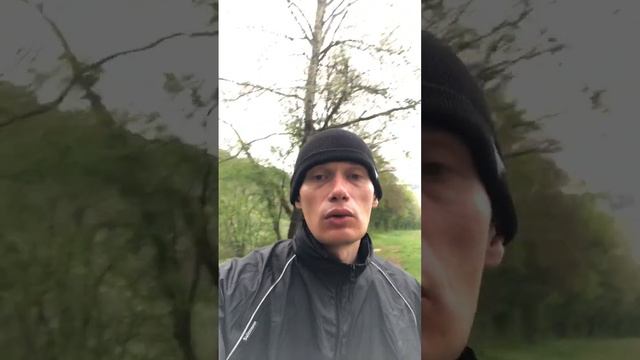 Агорафобия - страх выйти на улицу.