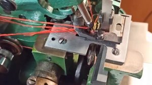 Работа оверлока GN 1-2.Замедленная скорость видеозаписи.