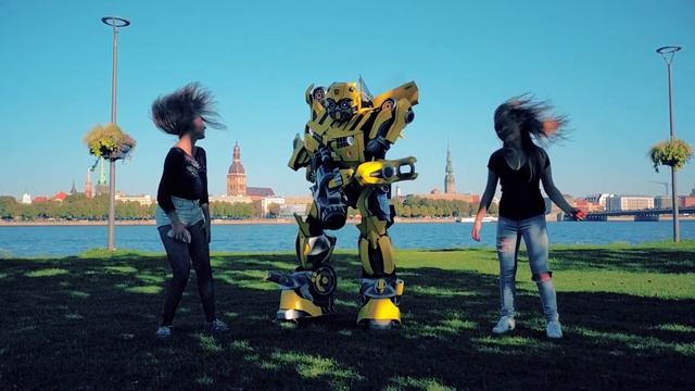 Трансформер в Риге! смотреть онлайн