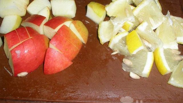 Домашний лимонно-яблочный компот