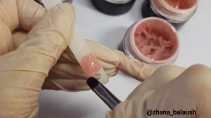 Виды гелей для моделирования ногтей и насадки для ногтей