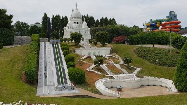 Mini-Europe в Брюсселе смотреть онлайн