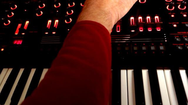 ROLAND JD-XA // OWN SOUND CREATIONS // part 3 смотреть онлайн