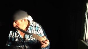 Насаживаем ручку из ольхового нароста на нож