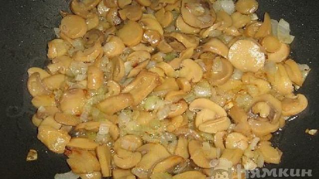 Слоеный салат Белый с курицей