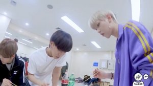 [Русская озвучка Kadza] Stray Kids: SKZ-TALKER GO! Ep.6 | Пусан