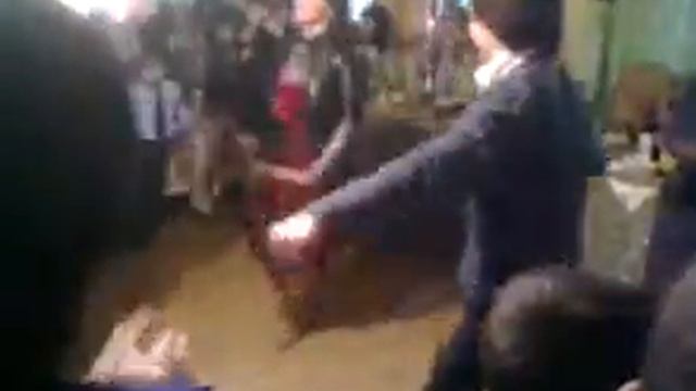 Руслан зажигает на свадьбе(Талинка)1 смотреть онлайн