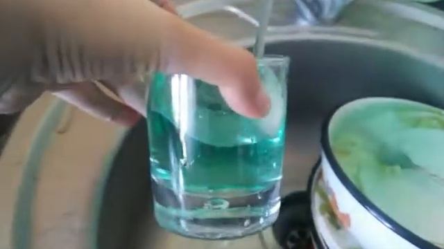 В Новомосковске из крана течет зеленая вода смотреть онлайн