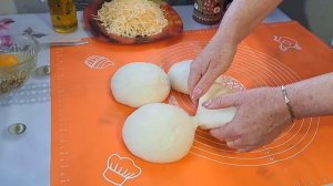 Лепёшки с сыром .Мой секрет золотой корочки