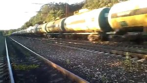 Тепловоз 3ТЭ10М с грузовым поездом